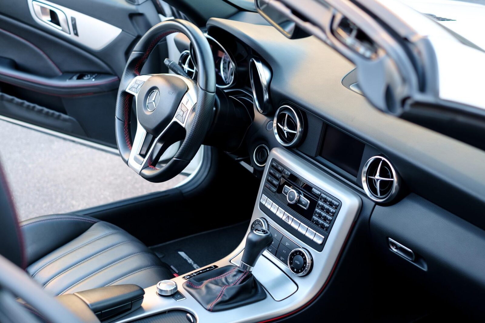 Interiér auta Mercedes-Benz