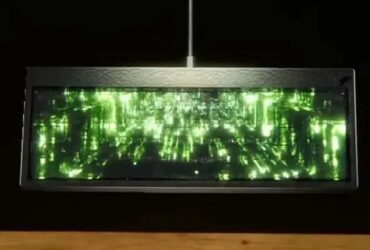 Klávesnice Finalmouse Centerpiece má přímo pod klávesami obrazovku