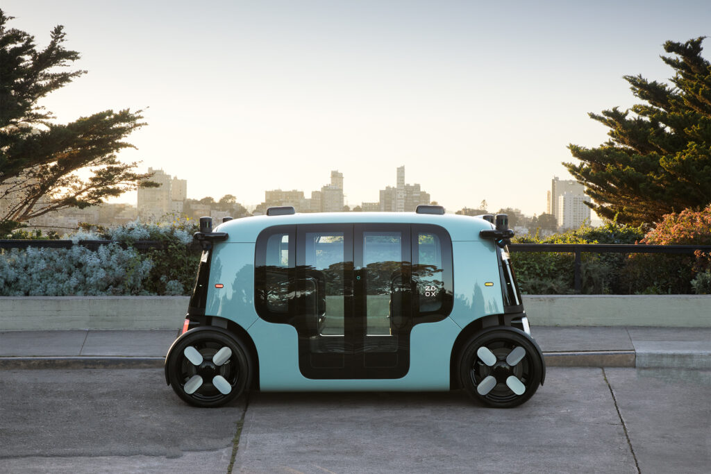 Autonomní elektrické vozidlo společnosti Zoox bude sloužit jako taxi bez řidiče.